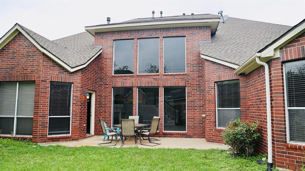 13226 Dusty Grove Lane, Sugar Land, Texas image 2