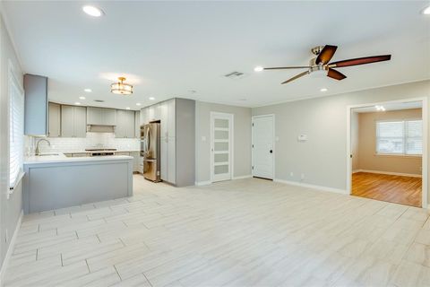 MLS: 32954632