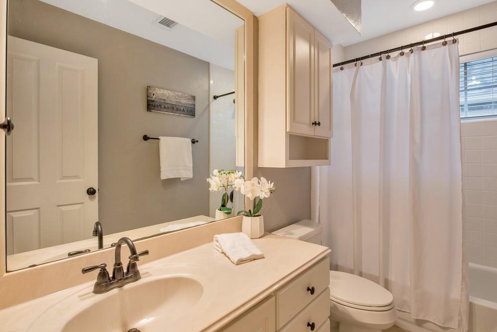 115 Meadowspring Circle, The Woodlands, Texas image 42
