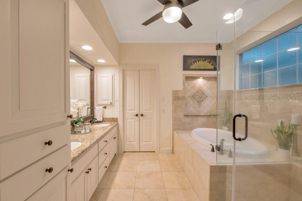 115 Meadowspring Circle, The Woodlands, Texas image 30
