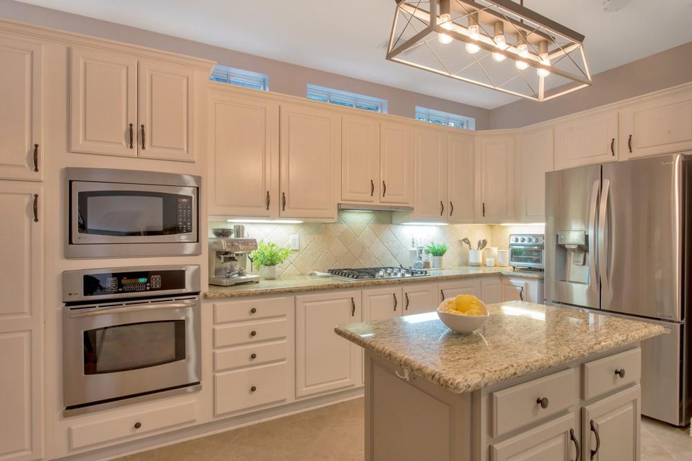 115 Meadowspring Circle, The Woodlands, Texas image 17