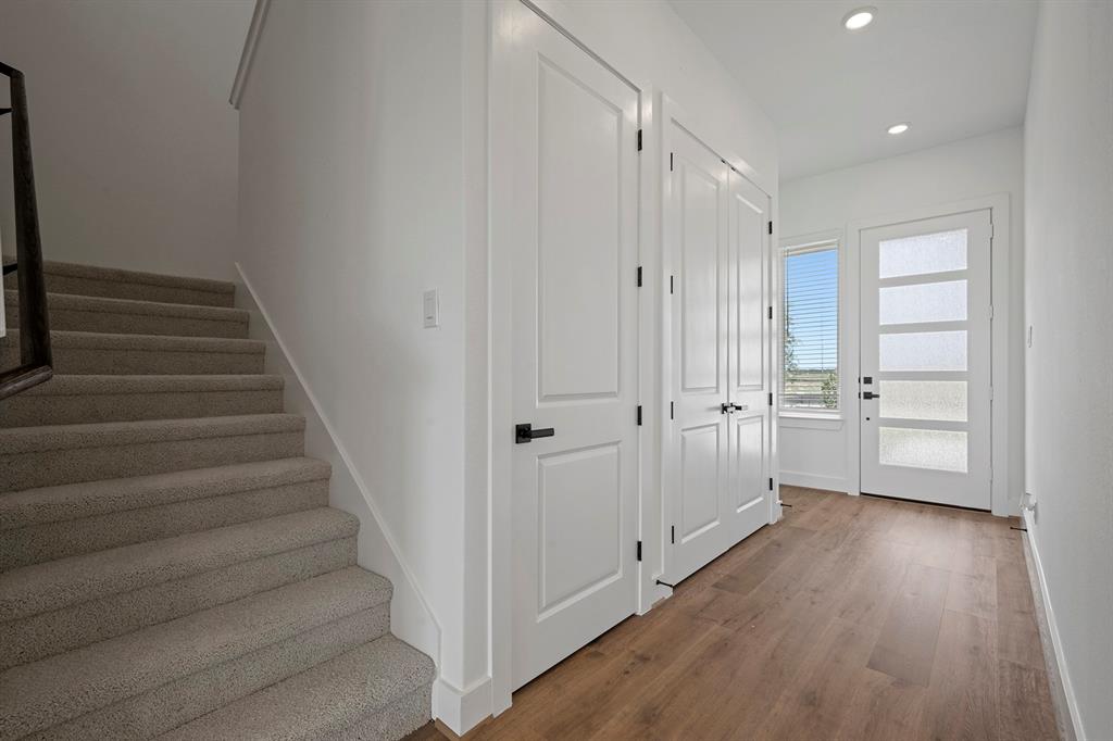 1904 Drover Lane