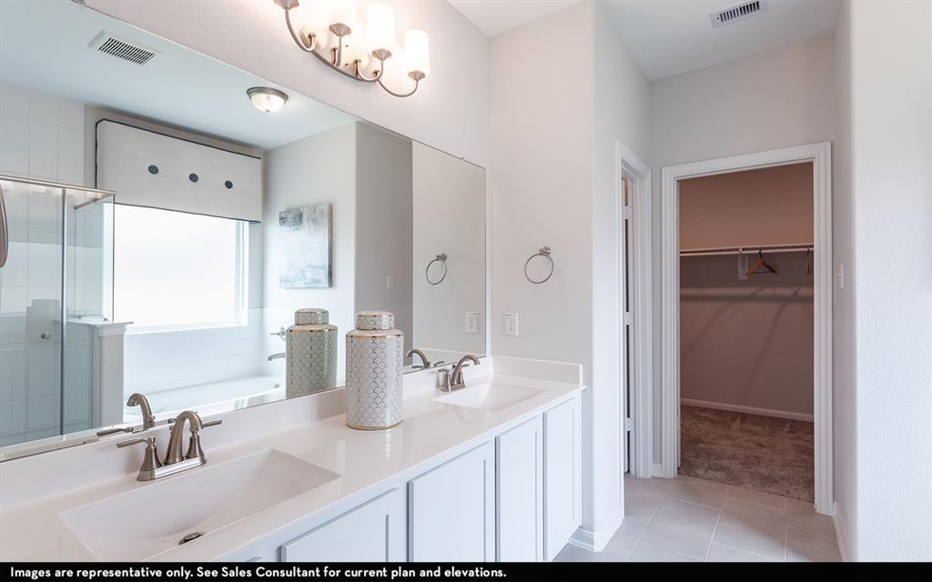 1958 Parks Edge Lane, Angleton, Texas image 12