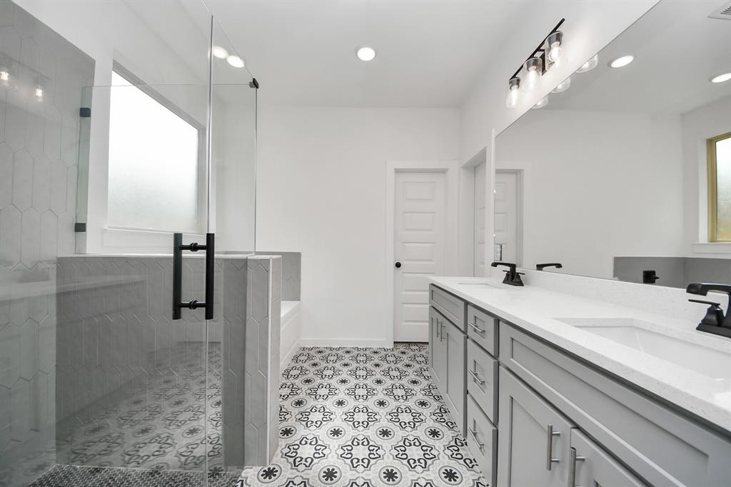 414 Kendall Crest, Alvin, Texas image 22