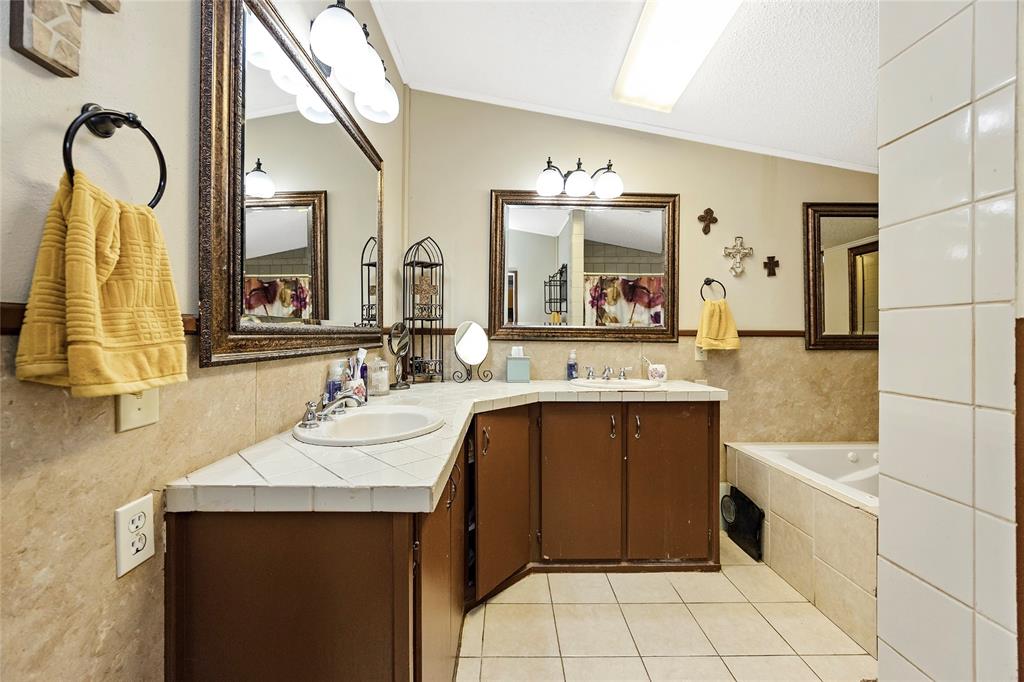 14945 Wiggins Road, Conroe, Texas image 32