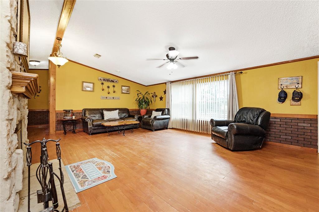 14945 Wiggins Road, Conroe, Texas image 9