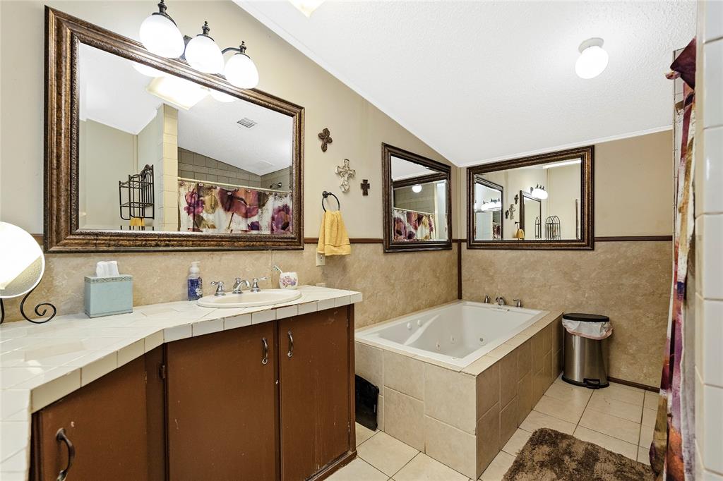 14945 Wiggins Road, Conroe, Texas image 33