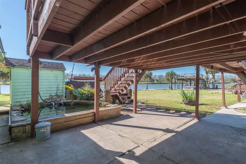 107 Annette Court, Angleton, Texas image 17