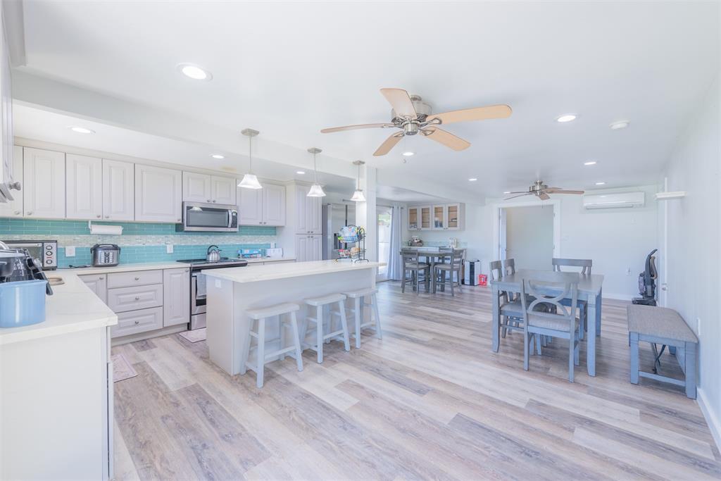 107 Annette Court, Angleton, Texas image 31