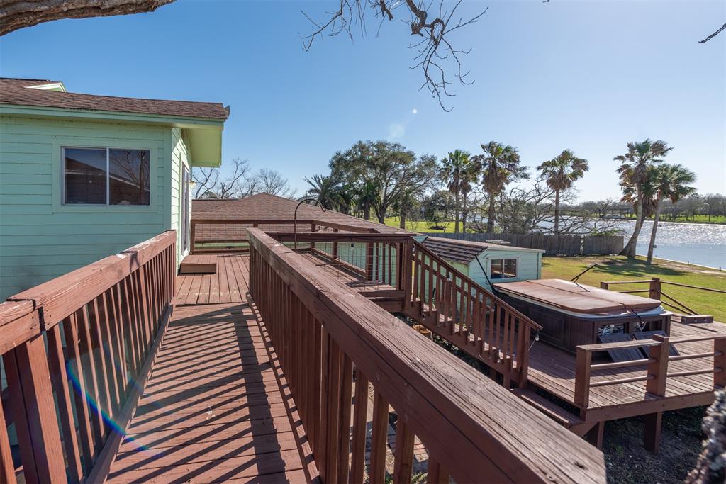 107 Annette Court, Angleton, Texas image 20