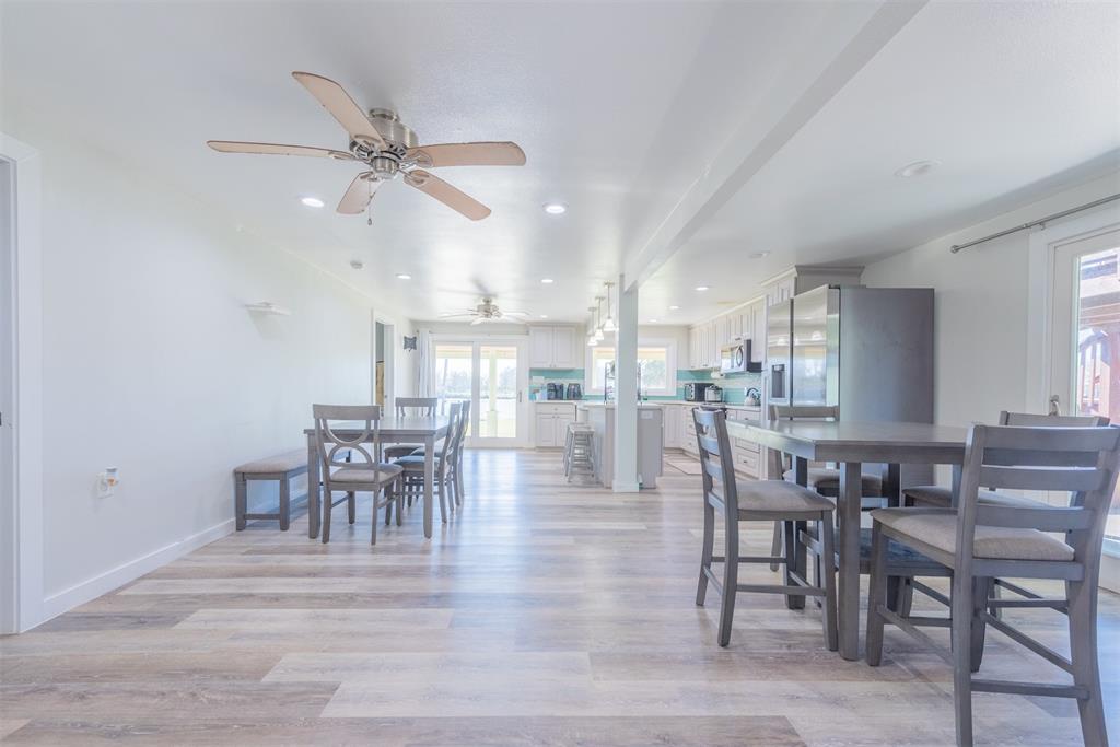107 Annette Court, Angleton, Texas image 28