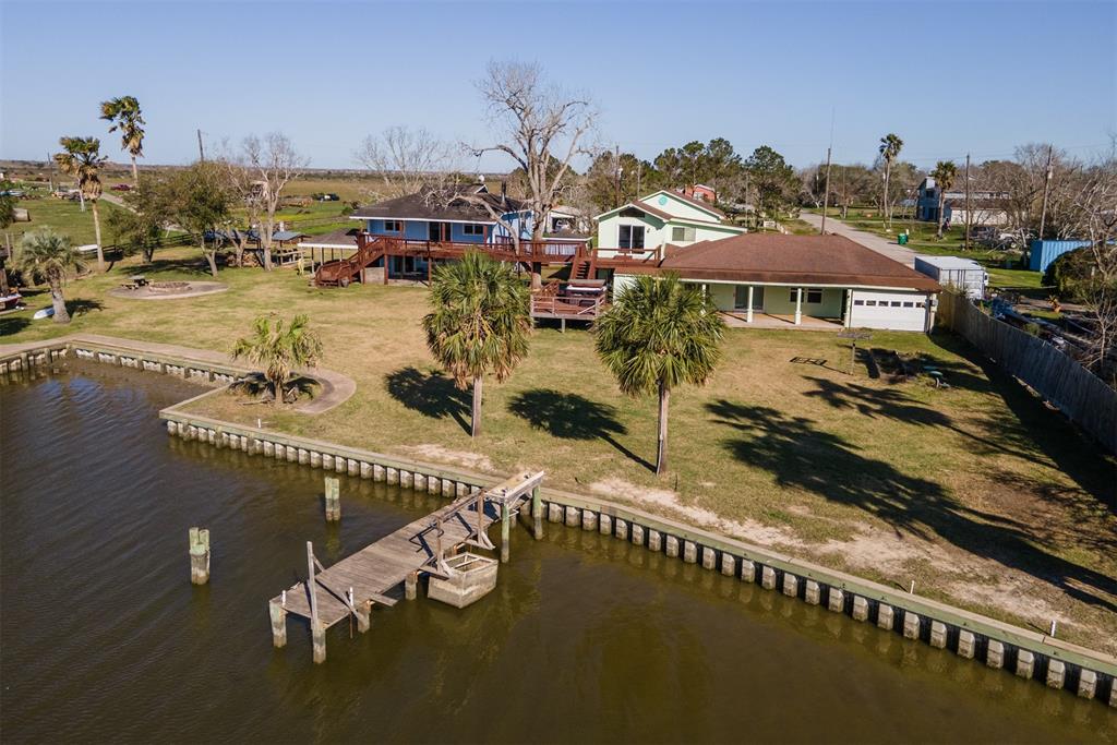 107 Annette Court, Angleton, Texas image 8