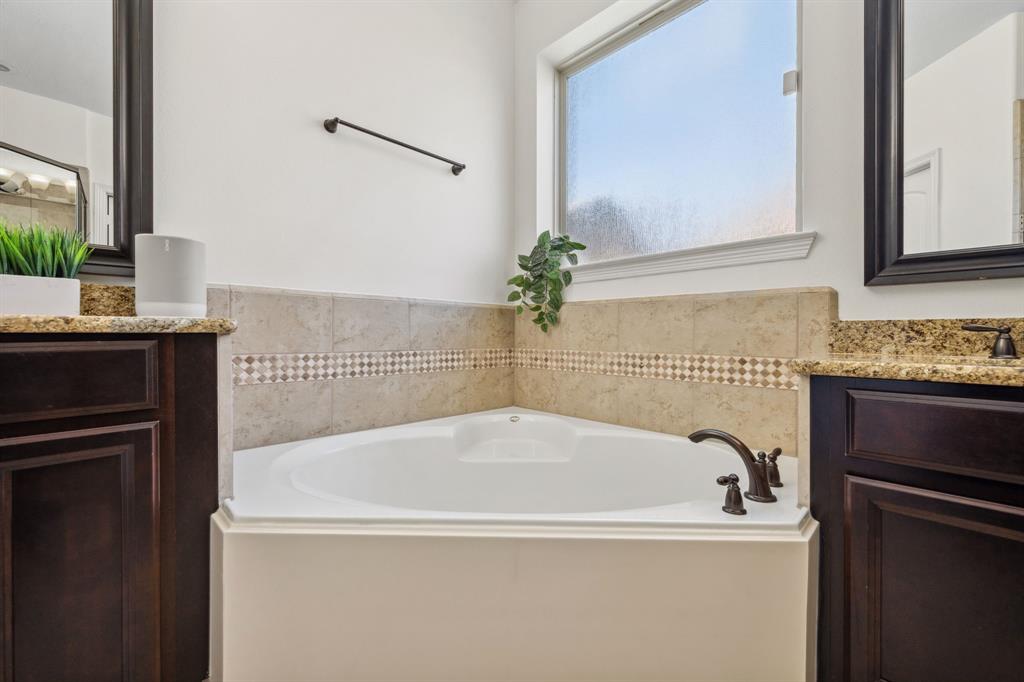 25007 Stillhouse Springs Drive, Porter, Texas image 31