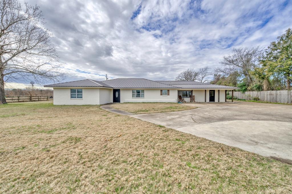 3111 Greenbriar Road, Madisonville, Texas image 5