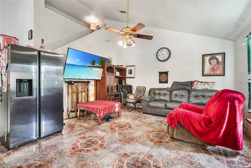 711 Coolidge Street, Channelview, Texas image 9