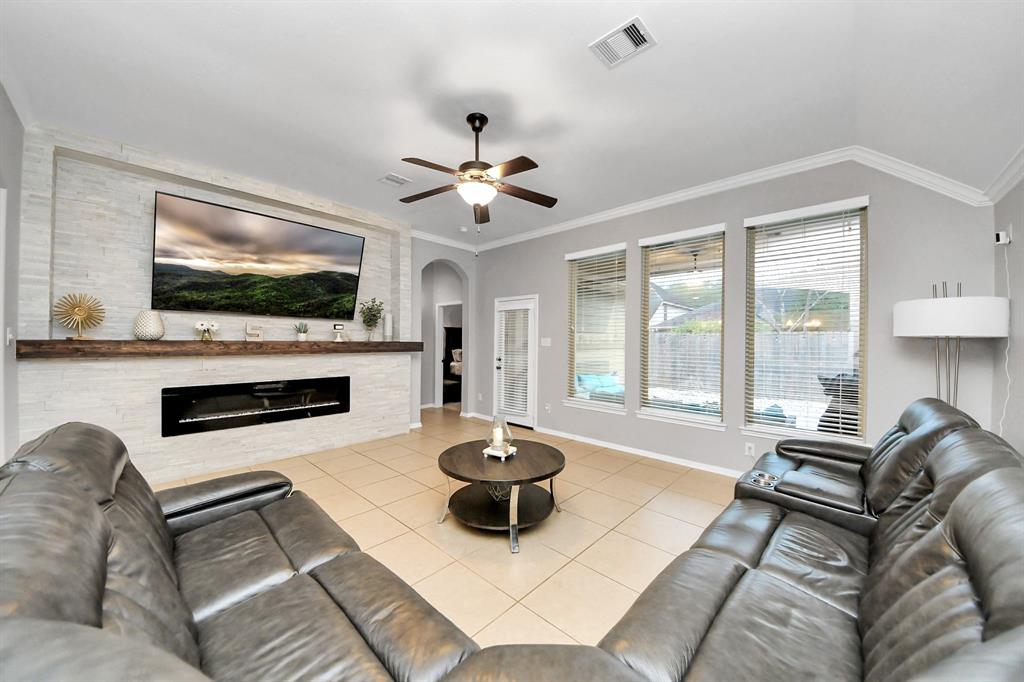 419 Sunny River Lane, Richmond, Texas image 38