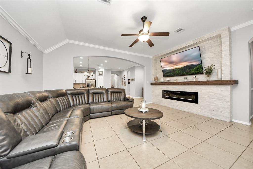 419 Sunny River Lane, Richmond, Texas image 34