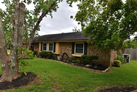 A home in Lake Jackson