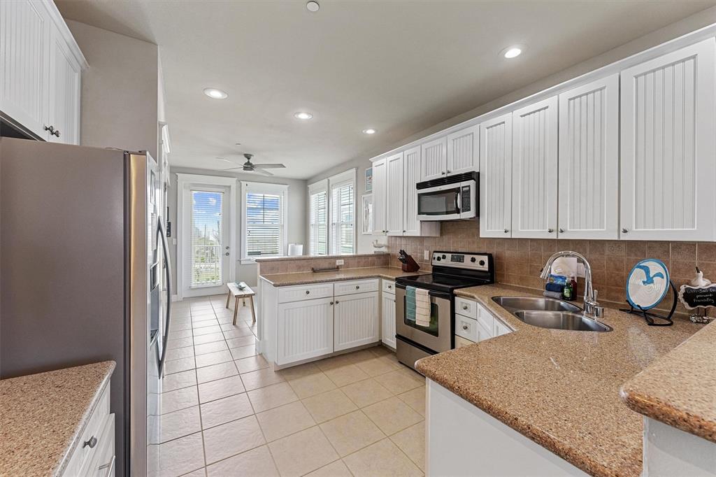 4131 Pointe West Drive #201, Galveston, Texas image 11