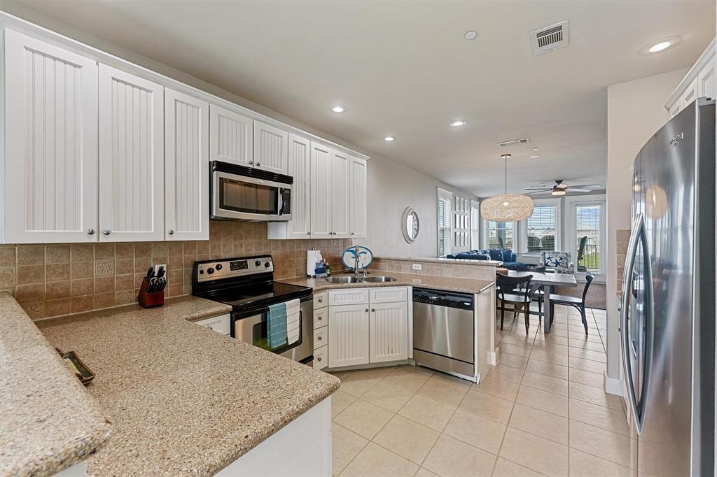 4131 Pointe West Drive #201, Galveston, Texas image 12