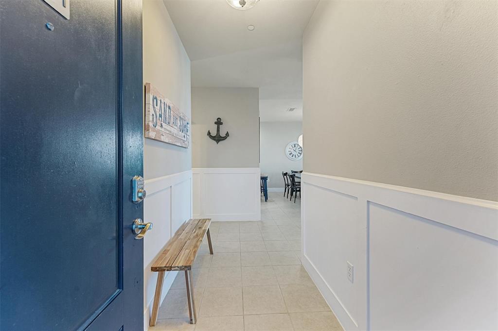 4131 Pointe West Drive #201, Galveston, Texas image 4