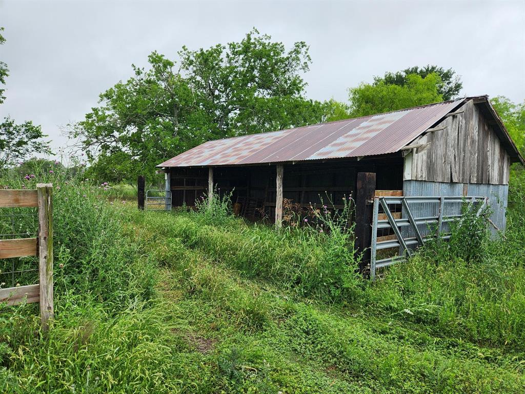 2929 County Road 138, Hallettsville, Texas image 21