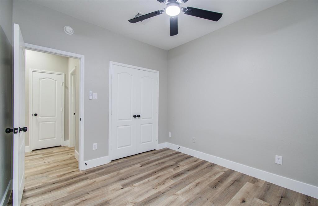 4506 Knights Court, Baytown, Texas image 20