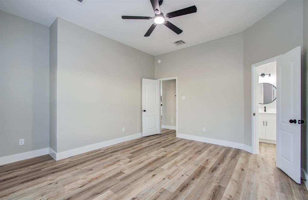 4506 Knights Court, Baytown, Texas image 25