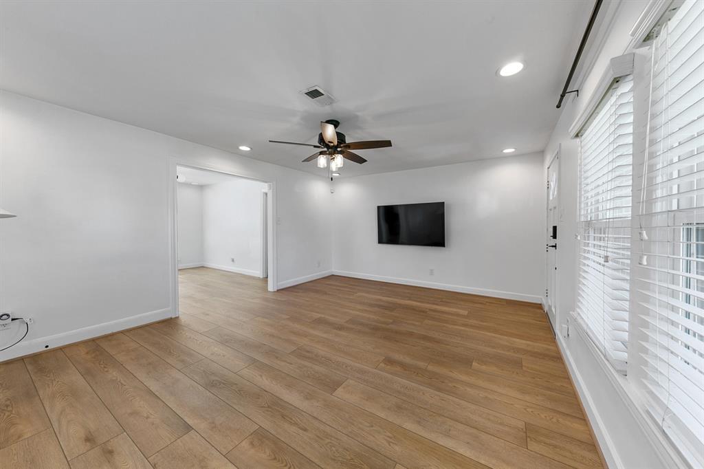 1104 W 21st Street, Houston, Texas image 4