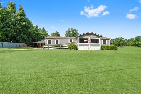 Photo of 3318 State Hwy 146 S, Livingston, TX 77351 (MLS # 85279505)