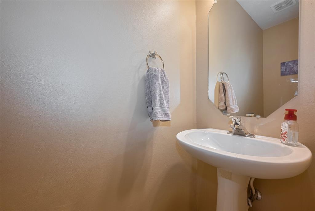 20319 Sable Acre Court, Cypress, Texas image 18