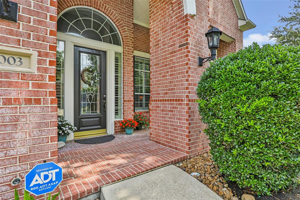 6003 Country Falls Lane, Kingwood, Texas image 2