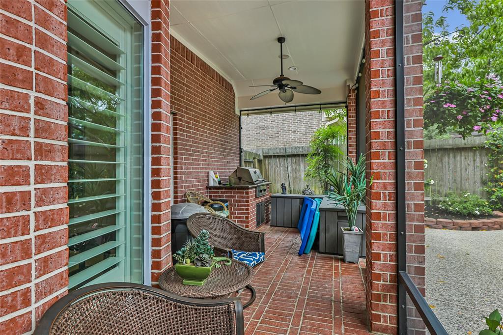 6003 Country Falls Lane, Kingwood, Texas image 39