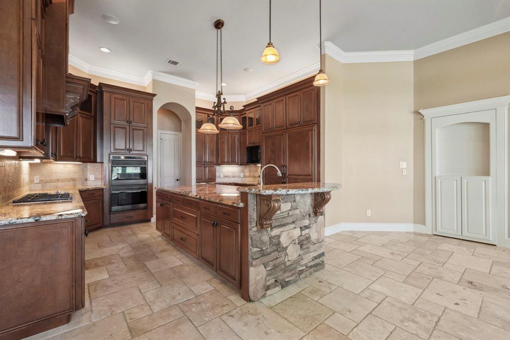3230 W Benders Landing Boulevard, Spring, Texas image 25
