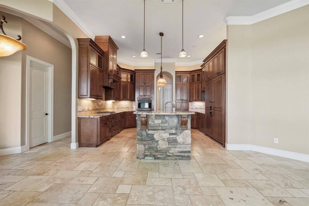 3230 W Benders Landing Boulevard, Spring, Texas image 24