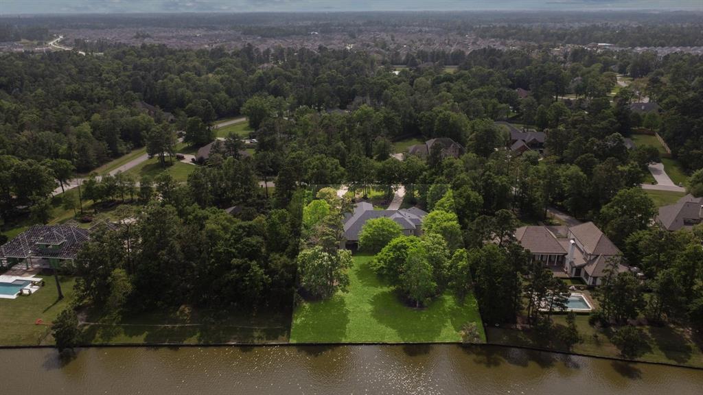 3230 W Benders Landing Boulevard, Spring, Texas image 6