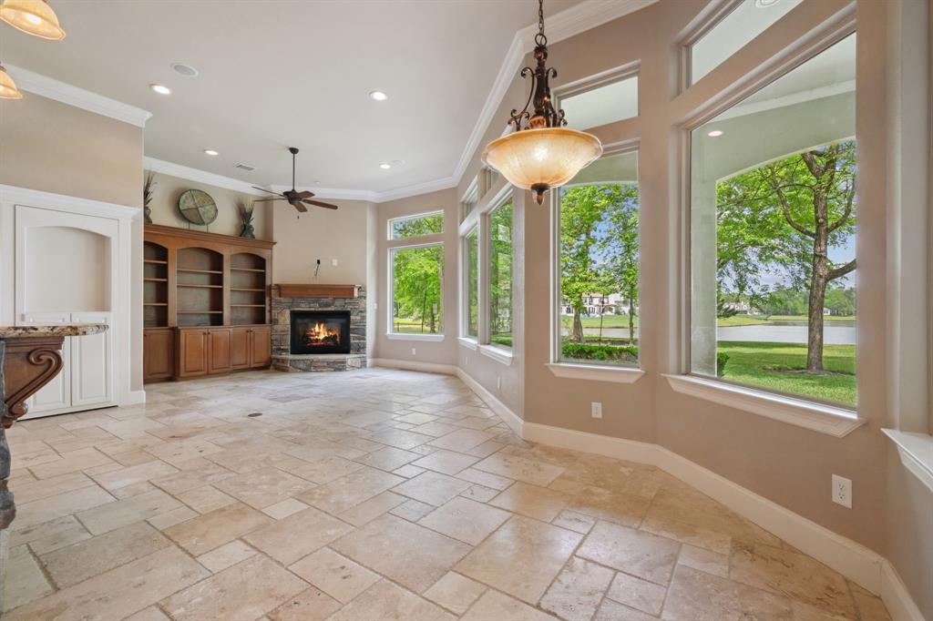 3230 W Benders Landing Boulevard, Spring, Texas image 18