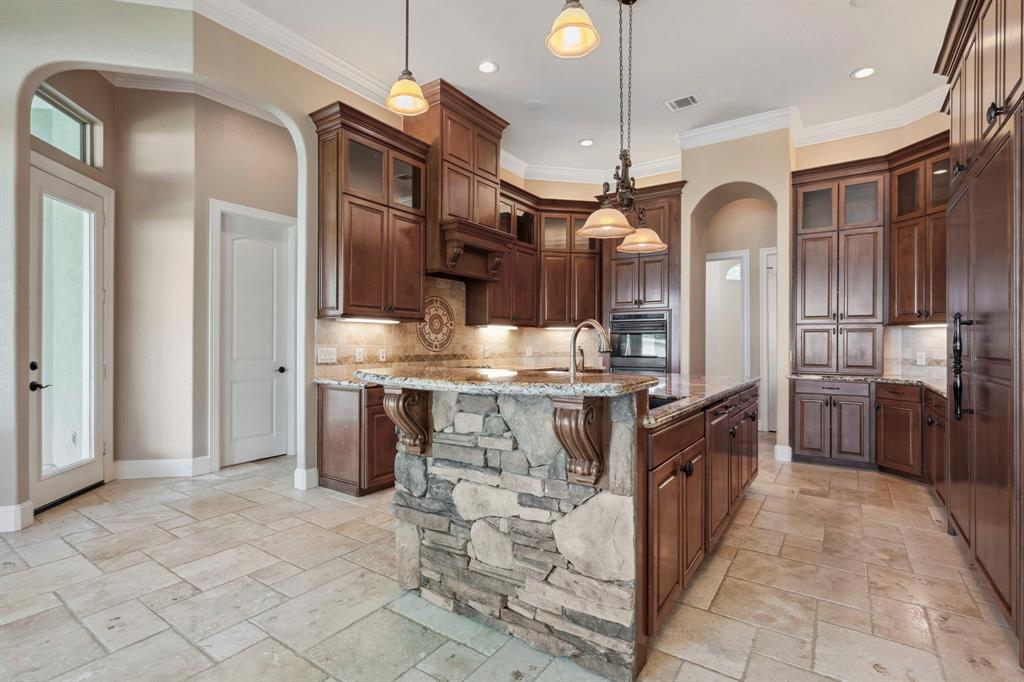 3230 W Benders Landing Boulevard, Spring, Texas image 23