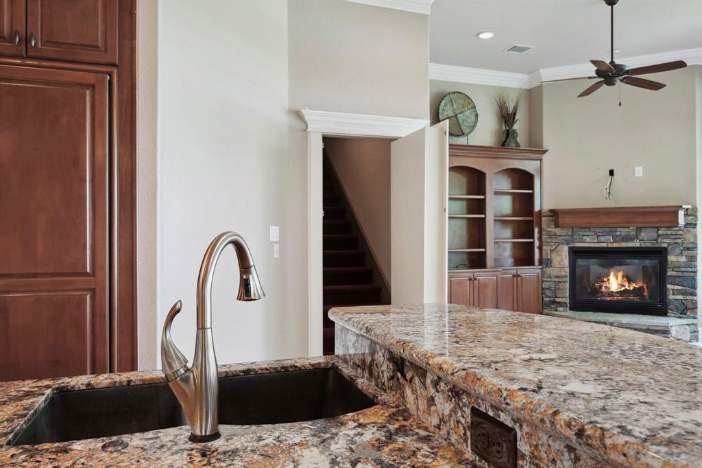 3230 W Benders Landing Boulevard, Spring, Texas image 27