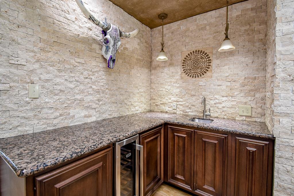 3911 Fielder Circle, Missouri City, Texas image 18
