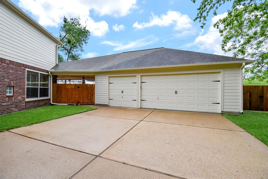 3911 Fielder Circle, Missouri City, Texas image 47