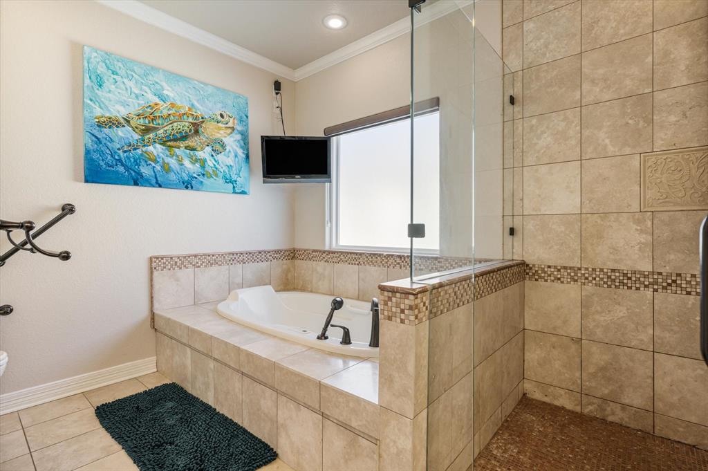 933 Raymond, Crystal Beach, Texas image 28