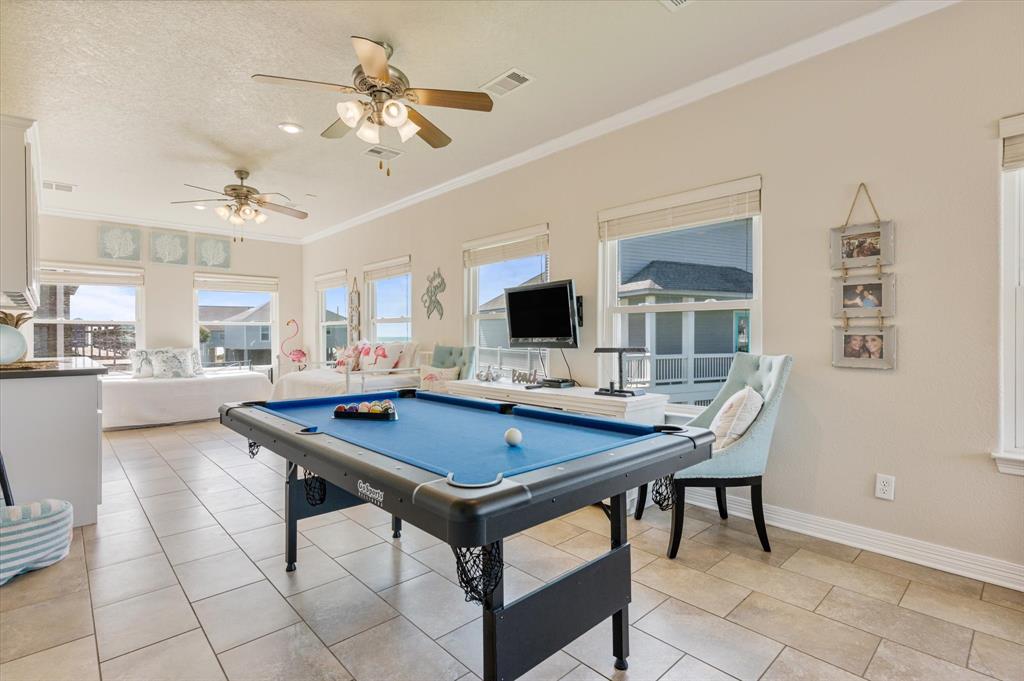 933 Raymond, Crystal Beach, Texas image 34
