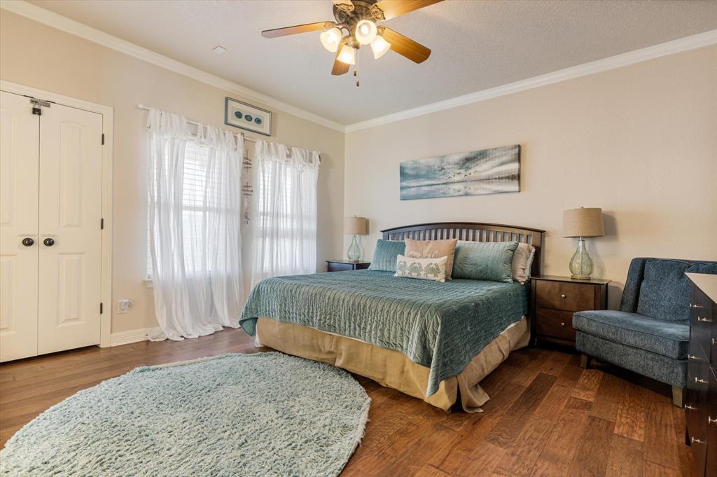933 Raymond, Crystal Beach, Texas image 23