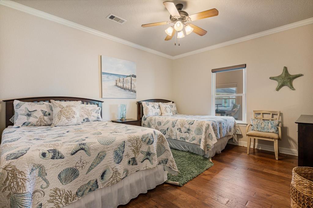 933 Raymond, Crystal Beach, Texas image 30
