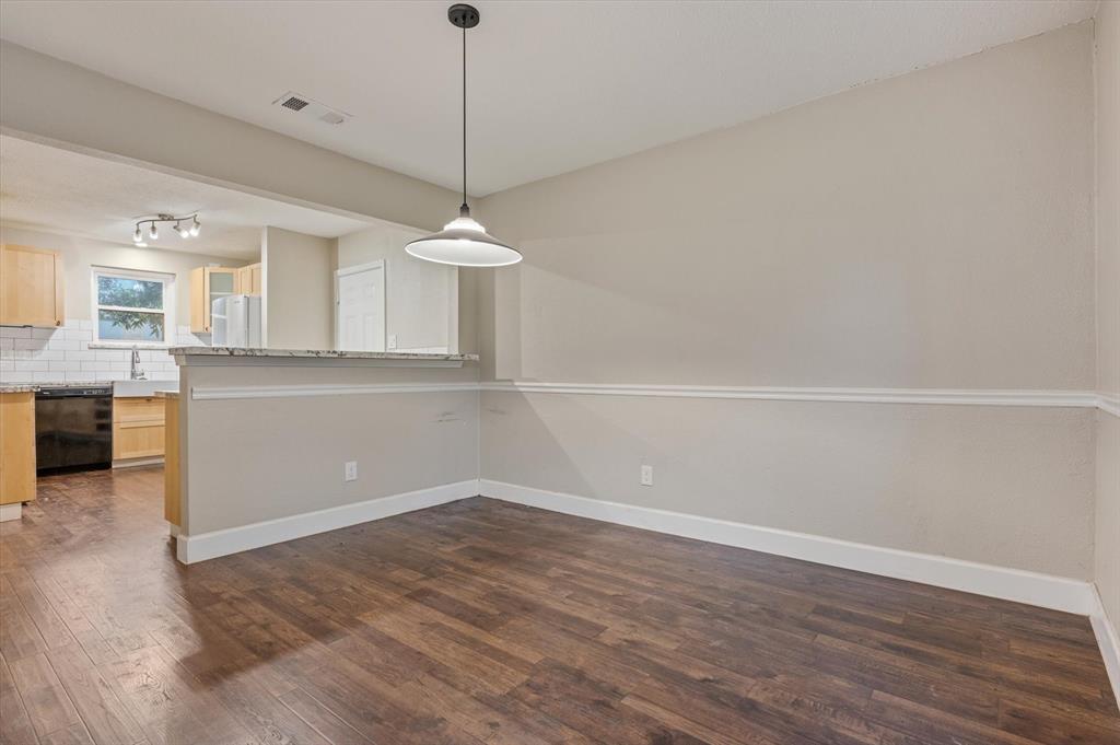 502 Mary Ann Drive, Friendswood, Texas image 16
