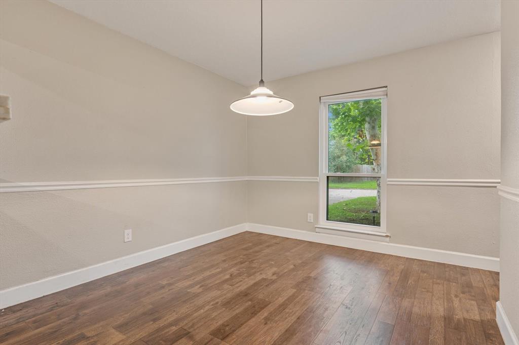 502 Mary Ann Drive, Friendswood, Texas image 18