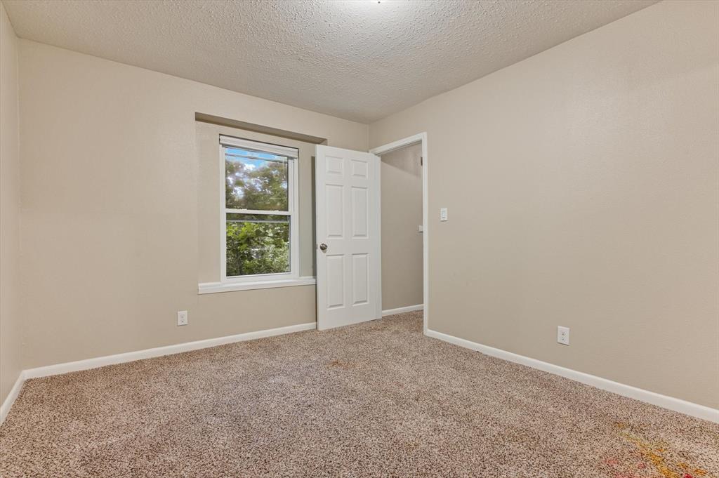 502 Mary Ann Drive, Friendswood, Texas image 32