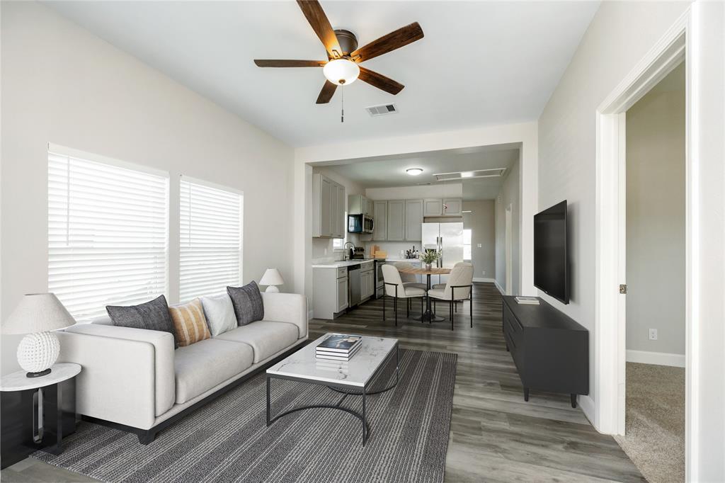 522 W Broad Street, Freeport, Texas image 5