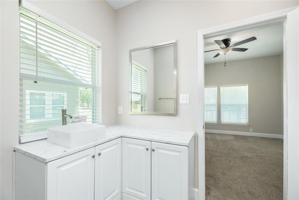 522 W Broad Street, Freeport, Texas image 17